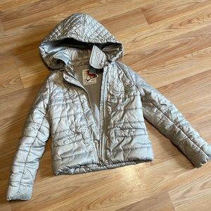 Flat gold toned jacket with all the bells and whistles 🥰